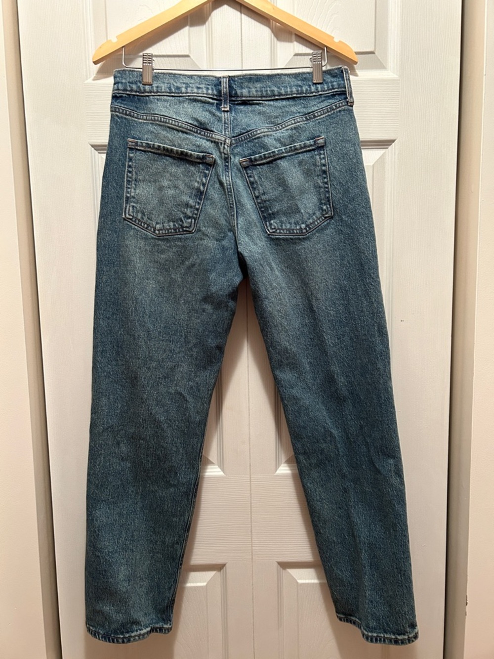 Old navy mid-rise slouchy jean medium wash size 2 petite no longer available - Picture 13 of 13